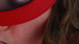 Hot MILF Is Horny and Wants to Get a Cock