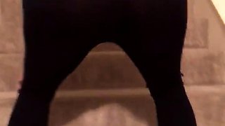 Webcam beauty and her toys have solo sex