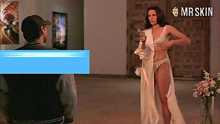 Award winning actress Andie MacDowell shows off her nude body