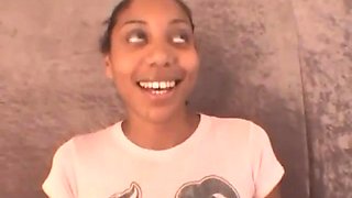 Slim amateur ebony teen dildo fucks her pussy in solo