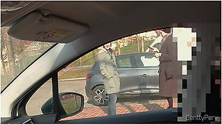 Dick Flash Car . La Slut Sticks Her Hand In And Makes Me Enjoy