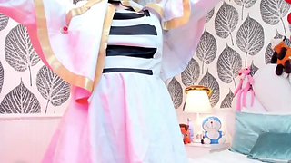 Exotic Japanese beauty captivates with daring passion in thrilling intimate play