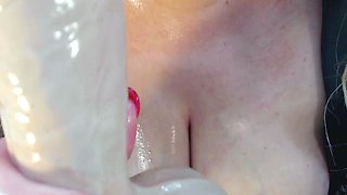 Big boob brunette masturbates on webcam