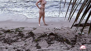 Risky sex on the beach, BBC me and cums too fast in my