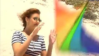 Beach fuck DP 4sum: Doggy, Threesome  Vintage Porn