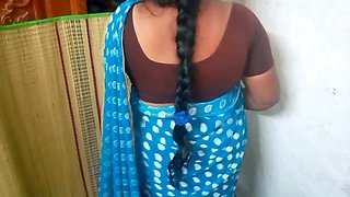 Long Hire Indian Aunty Nice Boobs Show