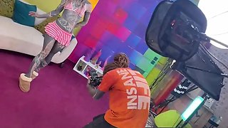 Daytime Looks & Playful Moments