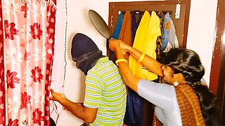 Desi Housewife in Saree Fucks Thief with Dirty Telugu Talk - Big Ass, Big Tits, Hardcore Sex