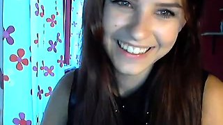 Amateur Webcam Teen Masturbates And Teases