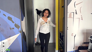 The Helpful Housekeeper and the Horny Guest - Alix Avery