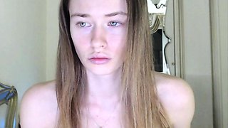 Cute amateur webcam teen girl toying pussy on webcam