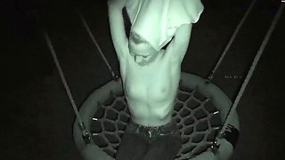 Anne-Eden - Mutprobe - Nachts auf dem Spielplatz