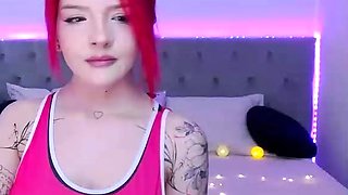 Amateur Webcam Teen Masturbates And Teases