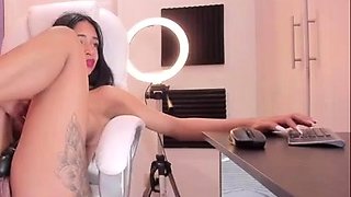 Brunette Solo Webcam Masturbation