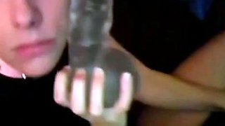 Babe's Webcam Dildo Deepthroat