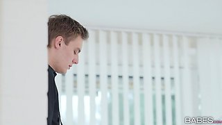 Lustful harlot mind-blowing X-rated scene