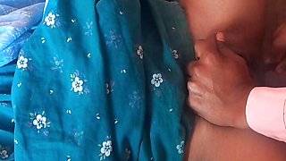 Desi Hot vergin girlfriend