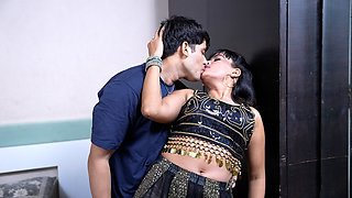 indian husband play game in phone wife trying to seduces her husband doing nude  bely dance full night fuck 8 inch huge cock