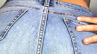 Cum on my tight Jeans