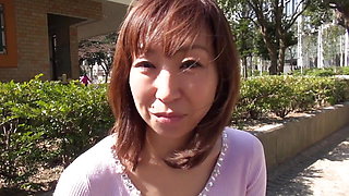 KRS003 Cute mature woman Even though I'm old. I like mature women who are cute.