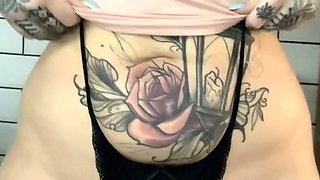 amateur amali2015 flashing ass on live webcam