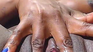 Rubbing the Clit Amazing Moaning Orgasms