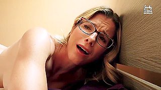 Stepmom Is Stuck Making The Bed In Our New House