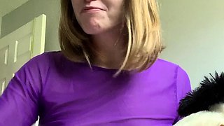 blonde teen pregnant girl has her pussy masturbated