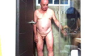 Surprise in the Shower with Garabas and Olga