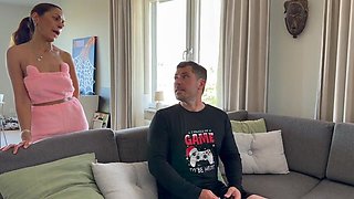 Brilliant Wifey: I Get to Bang Her Booty if I Win Against Her Toying Vid Games