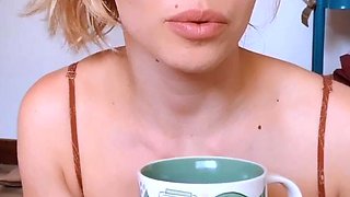 Pregnant Redhead Webcam Masturbation