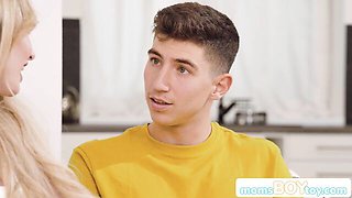 MomLover.com featuring Brady Bud's milf scene