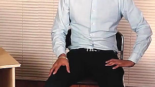 Cuckold Asked a Doctor to Bang His Girlfriend in Front of Him