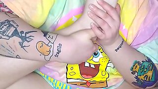 Amateur Foot Fetish Girlfriend Sucks and gives a Footjob