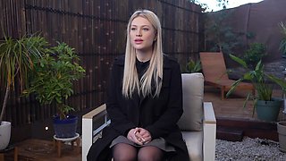 After her striptease, Cristal is rewarded… - Jacquie et Michel TV