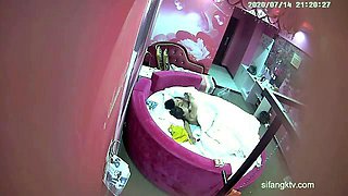 Horny fat arab housewife fingered on amateur hidden cam