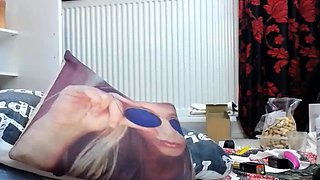 Amateur brunette chick toying her ass and pussy on webcam
