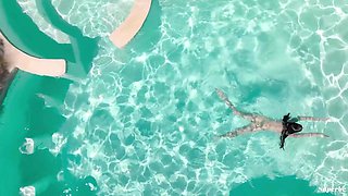 Superb teen girl erotic solo