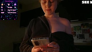 Joy School Gal Taunts in Open Hoodie Kitchen Web cam