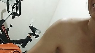 My wife expose herself completely naked to the neighborhood
