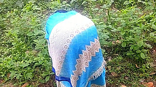 Village Aunty Showing Her Pussy to Ex-boyfriend in Sugarcane Plantation