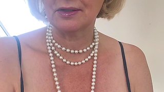 Big boobs milf masturbates with her dildo