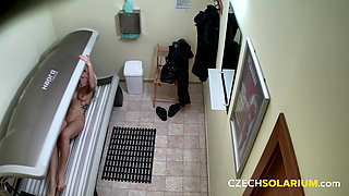Czech Solarium 29: Shaved Pussy Gets the Camera’s Full Attention