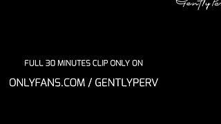 ANAL FINGERING FOR A SLUT: public beach slut analized and