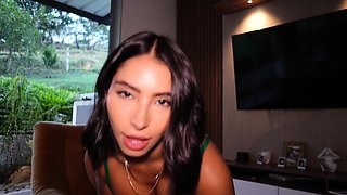 Latina DJ Turns Up the Heat with a POV Hardcore Session of