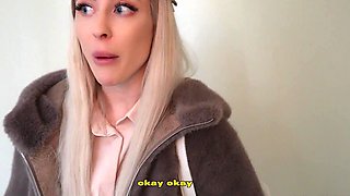 Unplanned hump in a public place. I wooed her to have fuck-fest in the cave, we were nearly caught!