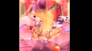 Tattooed Amateur Plays with Dildo on Webcam