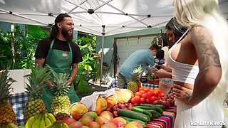 Money Talks - Money Talks - Lewd Foods 1 - Gi Joey