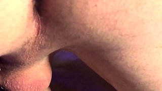 Blonde Amateur Takes a Big Cock Down Her Throat for a Facial