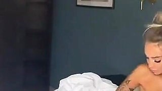 Beauty Monika Fox Woke up in the Morning Teasing & Smearing Cream